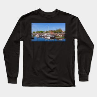 Old ships in Vegesacker Hafen, Bremen-Vegesack, Bremen Long Sleeve T-Shirt